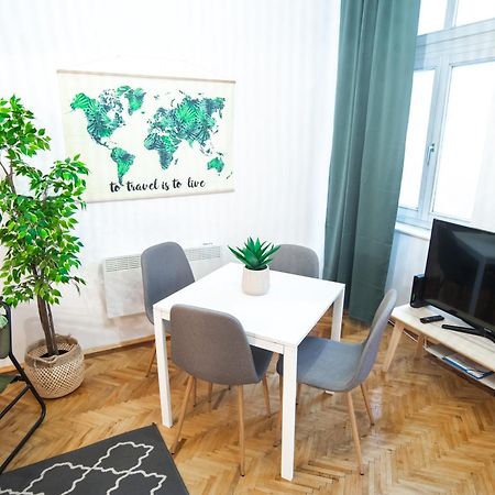 Lovely Apartment In Erzsebetvaros A57 Budapesta Exterior foto